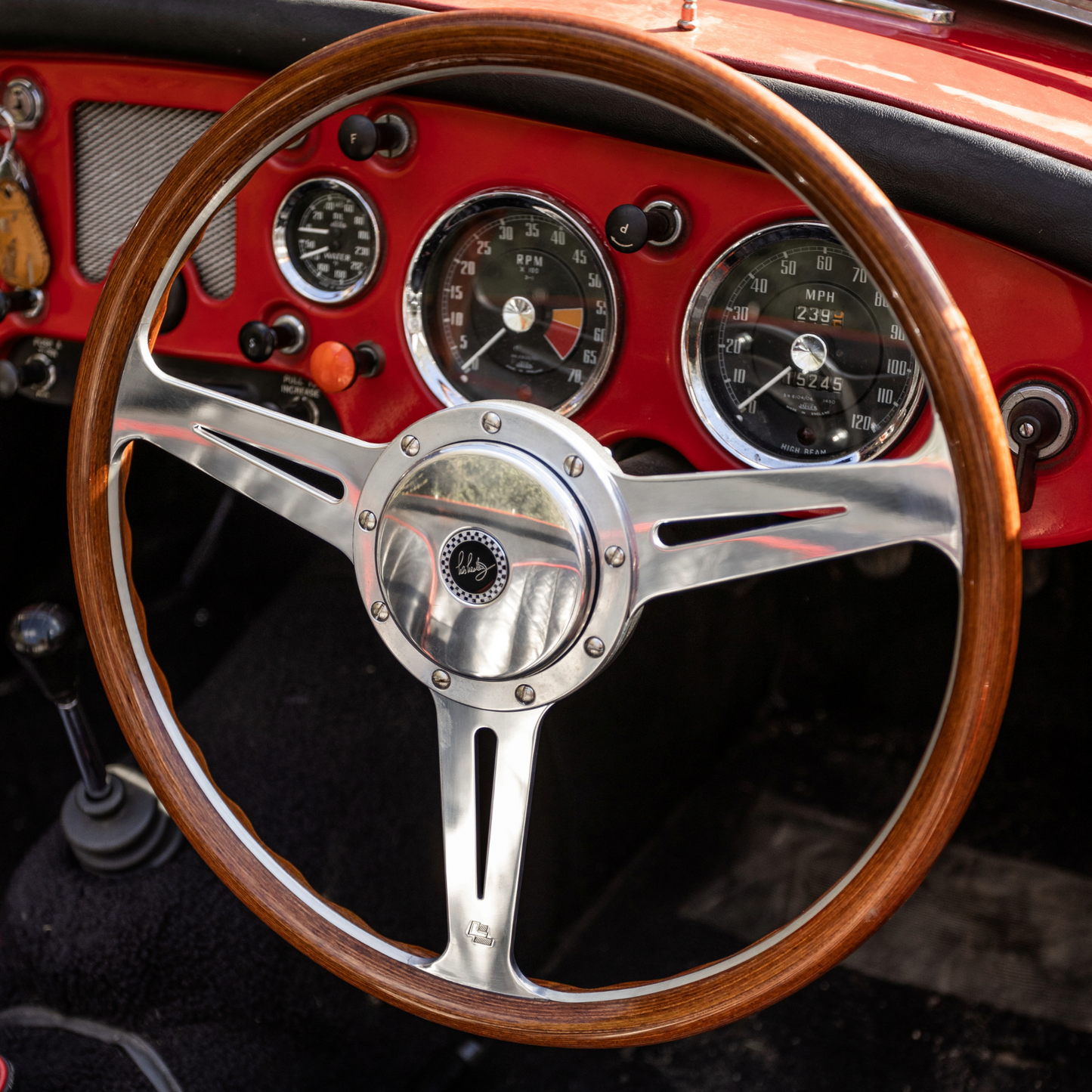Les Leston Monte Carlo Steering Wheel 15"
