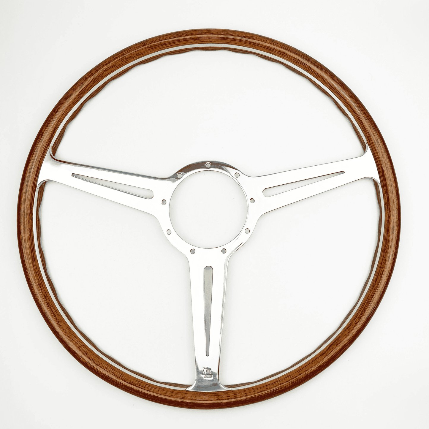 Les Leston Monte Carlo 17-inch flat steering wheel with engine turned aluminium spokes and walnut rim
